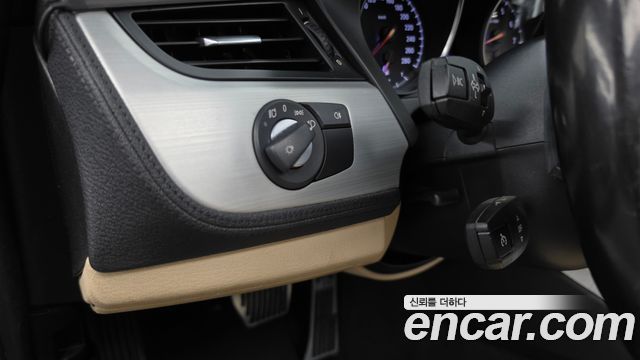 BMW Z4 2010 — photo 19