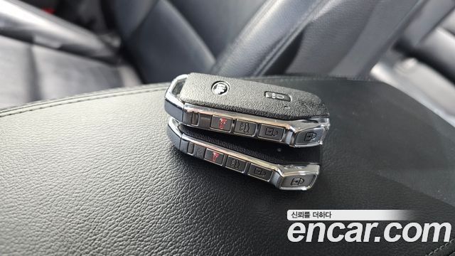 Kia K7 2020 — photo 19