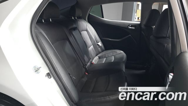 Kia K5 2014 — photo 18