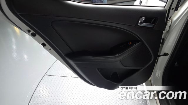 Kia K5 2014 — photo 15