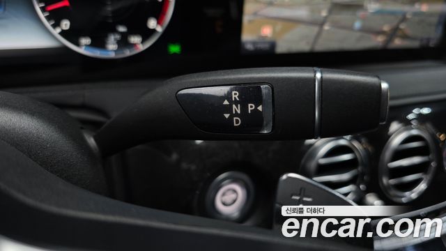 Mercedes-Benz S-Class 2019 — photo 12