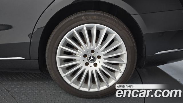 Mercedes-Benz S-Class 2019 — photo 7