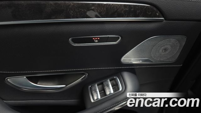 Mercedes-Benz S-Class 2019 — photo 29