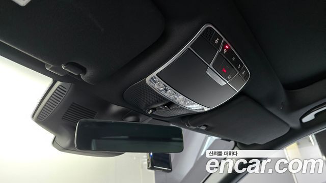 Mercedes-Benz S-Class 2019 — photo 31