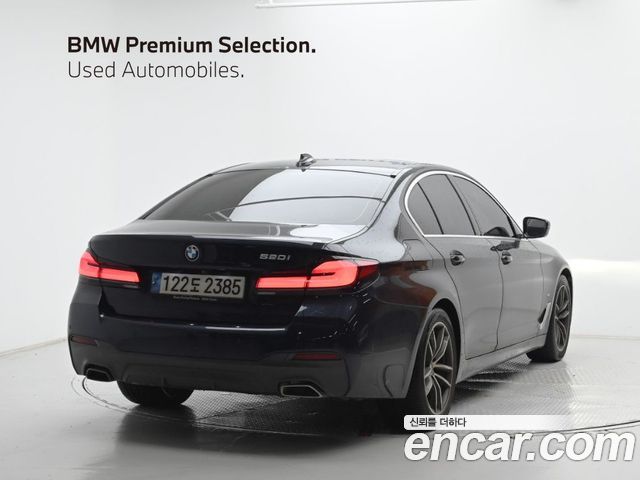BMW 5-Series 2023 — photo 2