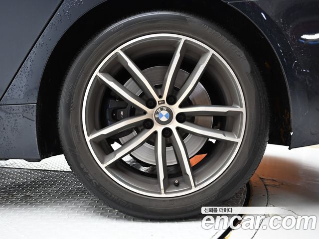 BMW 5-Series 2023 — photo 5