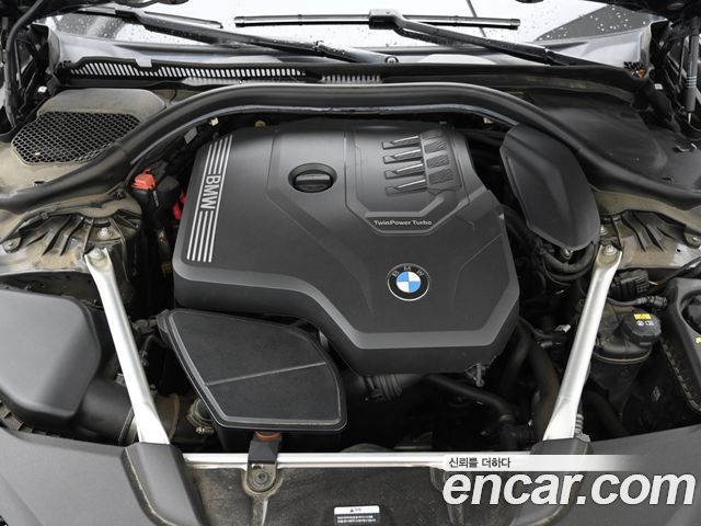 BMW 5-Series 2023 — photo 6