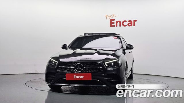 Mercedes-Benz E-Class 2021 — photo 3