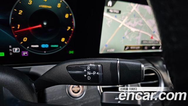 Mercedes-Benz E-Class 2021 — photo 12