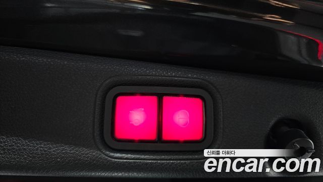 Mercedes-Benz E-Class 2021 — photo 25