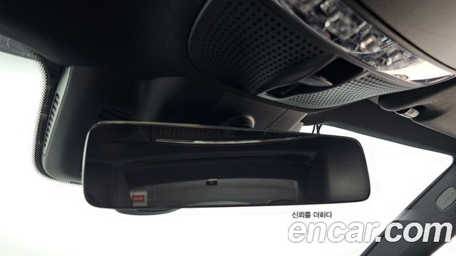 Mercedes-Benz E-Class 2021 — photo 28