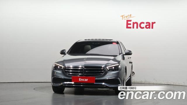Mercedes-Benz E-Class 2022 — photo 3