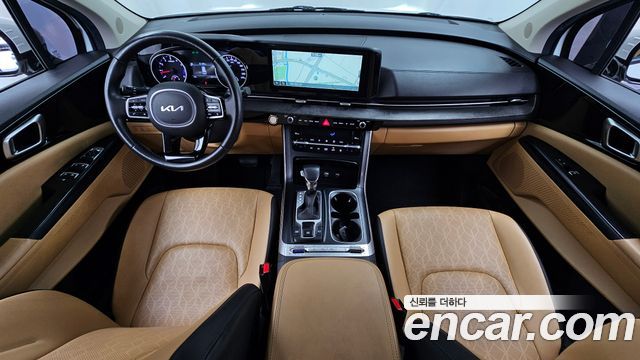 Kia Canival 2023 — photo 10