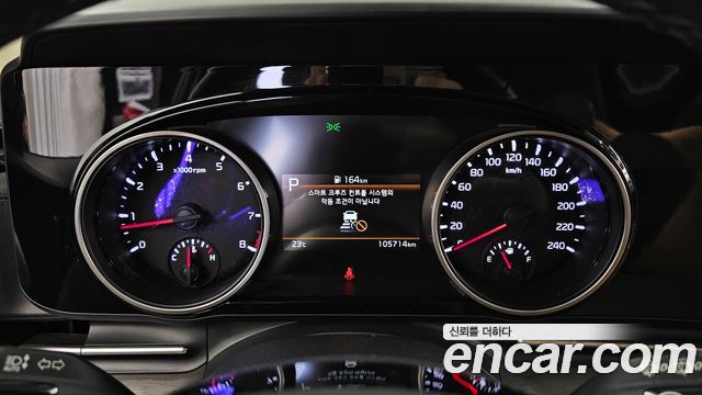 Kia Canival 2023 — photo 11