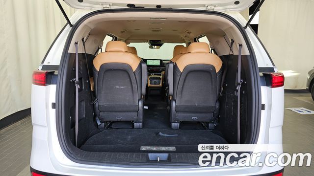 Kia Canival 2023 — photo 26