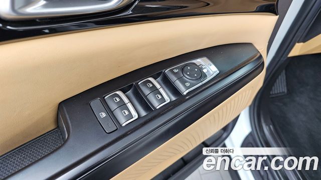 Kia Canival 2023 — photo 29