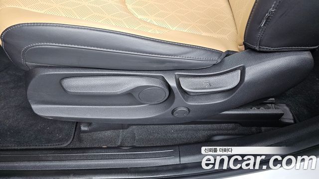 Kia Canival 2023 — photo 31
