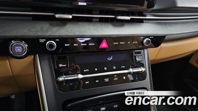 Kia Canival 2023 — photo 34