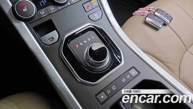 Land Rover Range Rover Evoque 2016 — photo 9