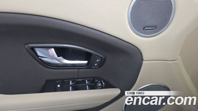 Land Rover Range Rover Evoque 2016 — photo 12