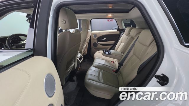 Land Rover Range Rover Evoque 2016 — photo 17