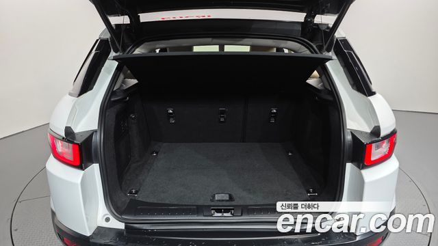 Land Rover Range Rover Evoque 2016 — photo 19