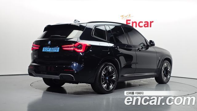BMW iX3 2024 — photo 2