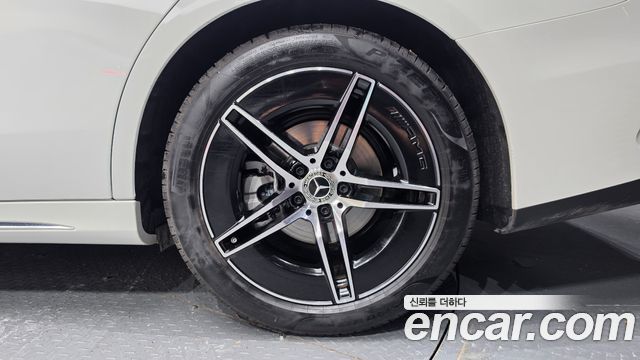 Mercedes-Benz E-Class 2026 — photo 7