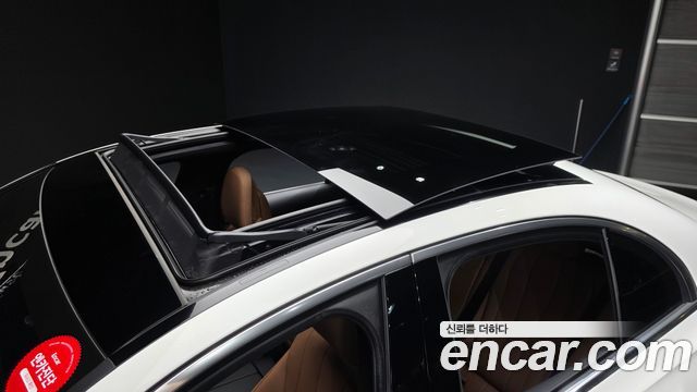 Mercedes-Benz E-Class 2026 — photo 27