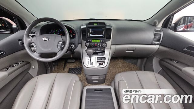 Kia Canival 2014 — photo 10
