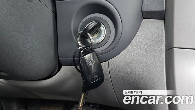 Kia Canival 2014 — photo 20