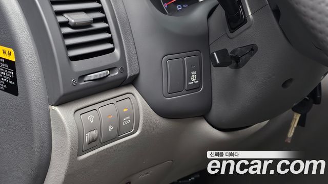 Kia Canival 2014 — photo 23