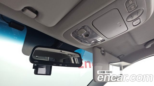 Kia Canival 2014 — photo 25
