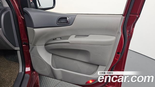 Kia Canival 2014 — photo 14