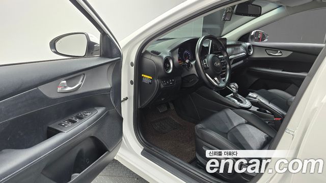 Kia K3 2020 — photo 13