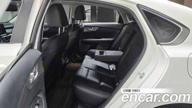 Kia K3 2020 — photo 18