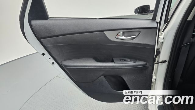 Kia K3 2020 — photo 15