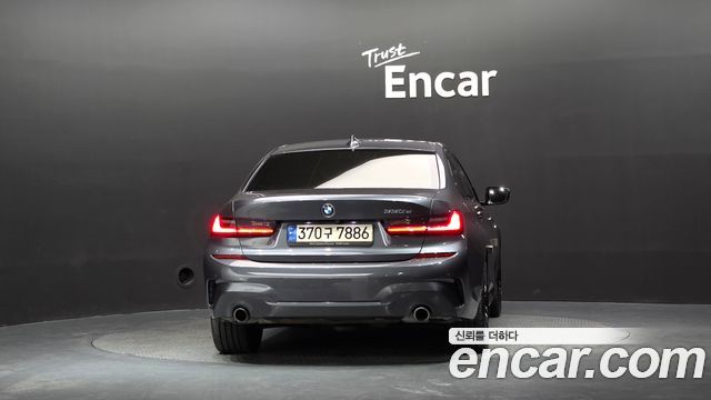 BMW 3-Series 2021 — photo 4