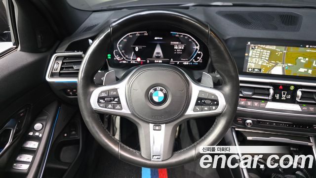 BMW 3-Series 2021 — photo 15