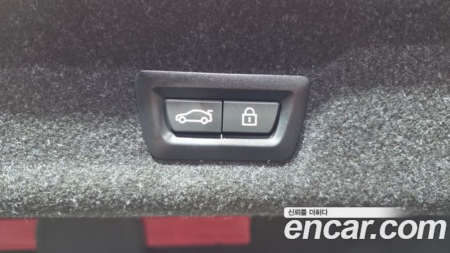 BMW 3-Series 2021 — photo 18