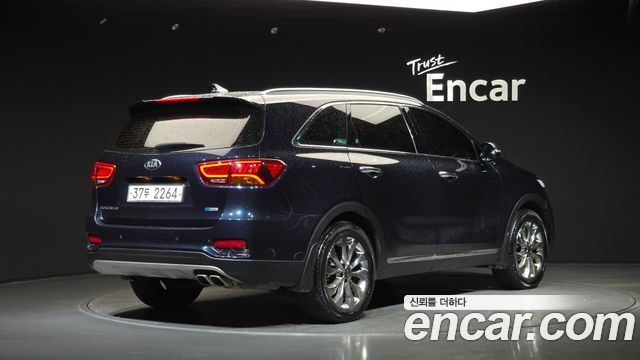 Kia Sorento 2018 — photo 2