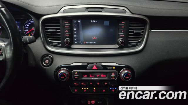 Kia Sorento 2018 — photo 14