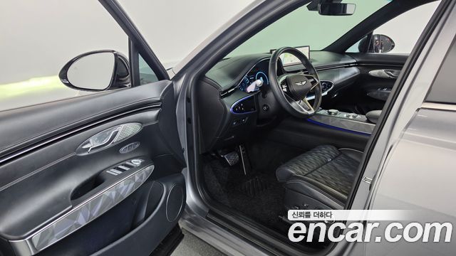 Genesis GV70 2021 — photo 13