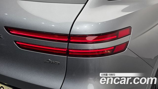Genesis GV70 2021 — photo 9