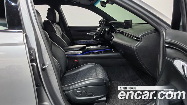 Genesis GV70 2021 — photo 16