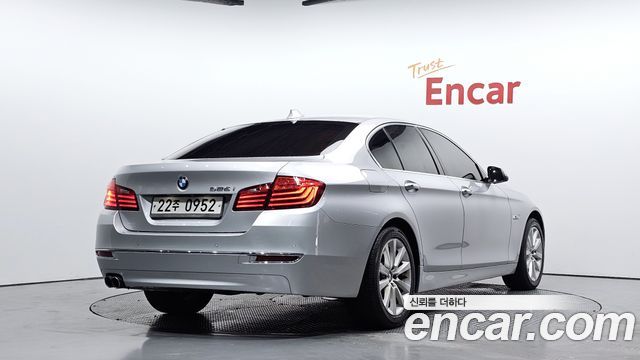 BMW 5-Series 2016 — photo 2