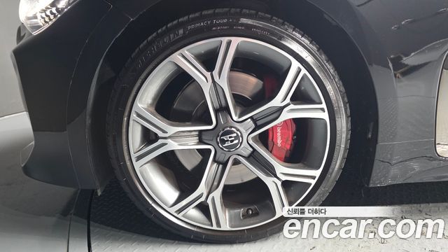 Kia Stinger 2018 — photo 5
