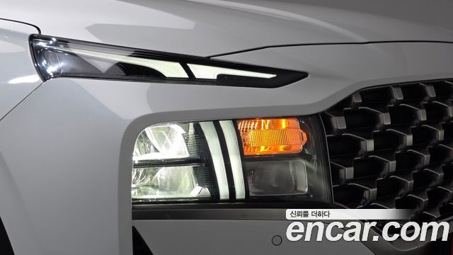 Hyundai Santafe 2022 — photo 8