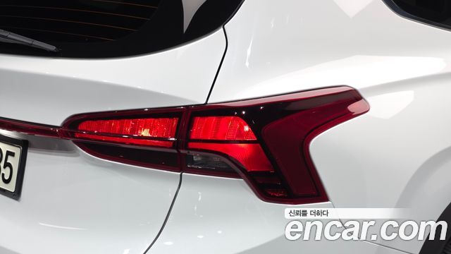 Hyundai Santafe 2022 — photo 9