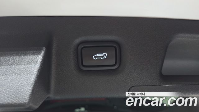 Hyundai Santafe 2022 — photo 27